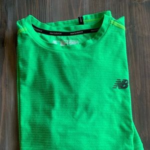 New Balance T Shirt Size L